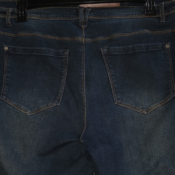 Women's Jeans - Picture 5 of 6